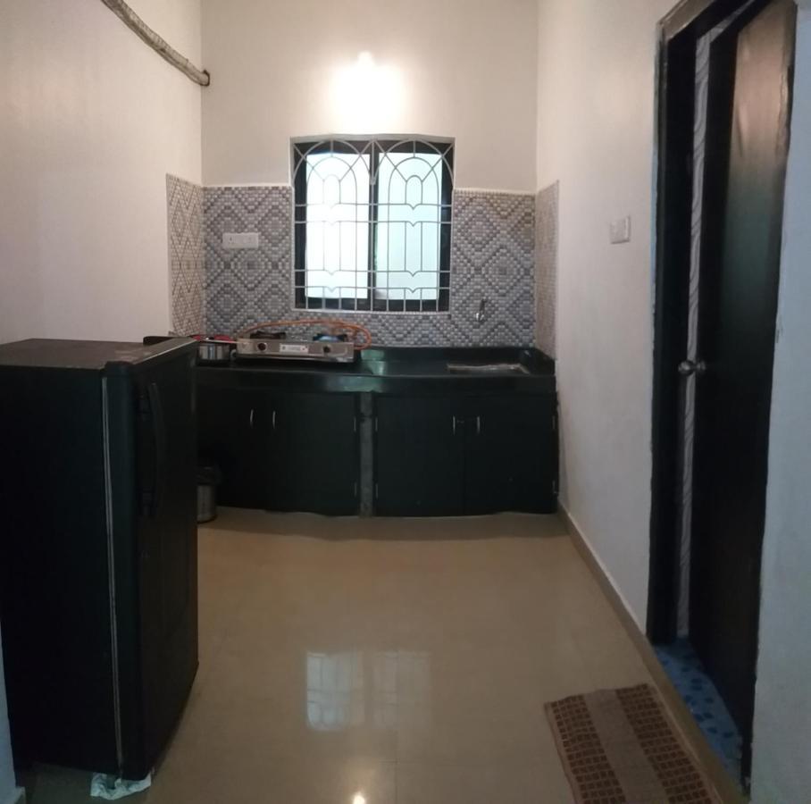 God'S Gift Morjim Hotel Luaran gambar