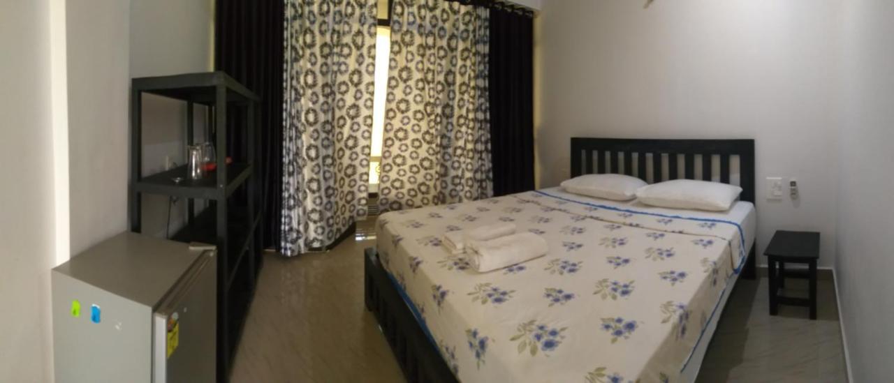 God'S Gift Morjim Hotel Luaran gambar